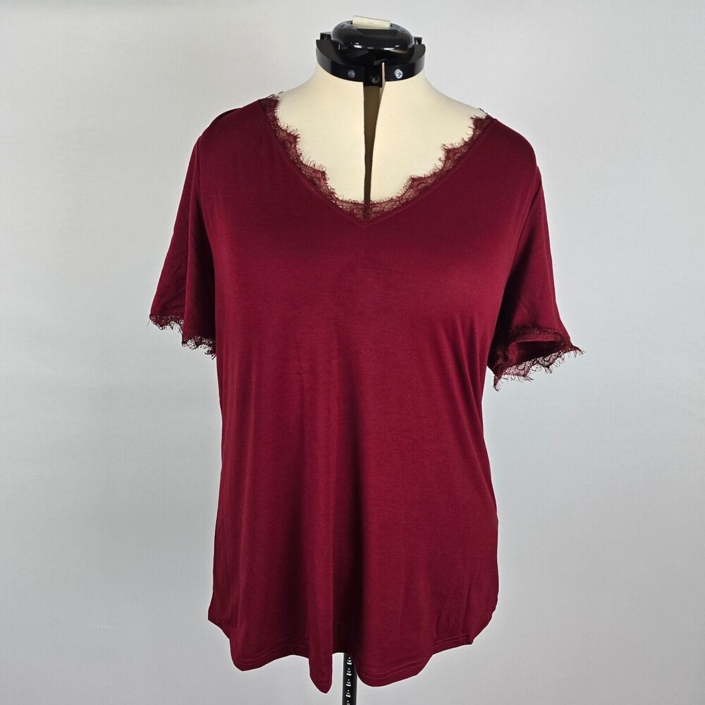 Bloomchic Blouse Women's Large Short Sleeve V-Neck Lace Accent Red Scarlet NWT